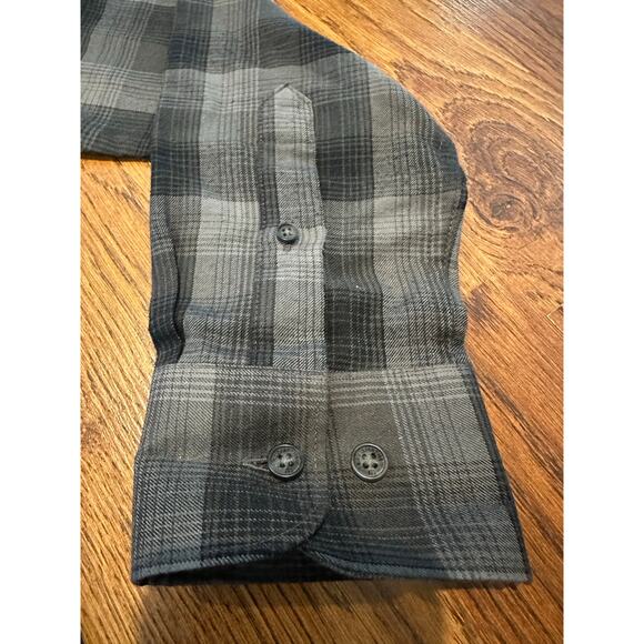Travis Mathew Men’s Inland Button-Up Shirt Plaid Black Gray Size Large Casual - Picture 4 of 9